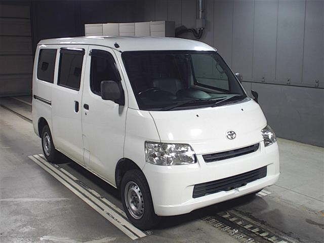 2015 Toyota Town ace van S412M 2018 г. (JU Gifu)